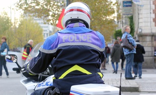 Photo d'illustration d'un policier.