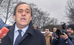 Michel Platini devant le siège de la Fifa, à Zurich, le 15 février 2016.