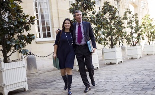 Les temps des sourires bras-dessus bras-dessous est révolu pour Cécile Duflot et Jérôme Cahuzac.