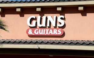 Un magasin où le suspect de la tuerie de Las Vegas aurait acheté des armes.