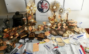 Plusieurs dizaines d'objets de culte ont été retrouvés et récupérés par les gendarmes de Quimperlé.