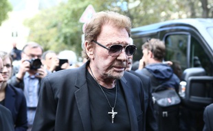 Johnny Hallyday
aux funérailles de la comédienne Mireille Darc en l'église Saint-Sulpice de Paris, le 1er septembre 2017.