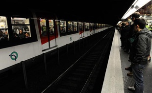 Quai du RER A à la station Auber en 2009.