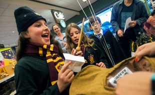 Une animation occupant les enfants avant la sortie de « Harry Potter et l'Enfant Maudit », le 31 juillet 2016 à minuit aux Etats-Unis.