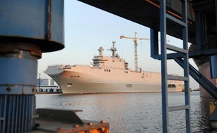 Le Vladivostok, l'un des navires Mistral, le 7 septembre 2014 dans le port de Saint-Nazaire