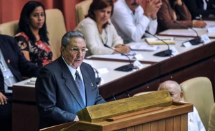 Le président cubain Raul Castro a reçu dimanche un "dernier" mandat de cinq ans pour poursuivre les réformes et préparer sa succession à la tête de Cuba, avec un nouveau numéro deux, Miguel Diaz-Canel, un quinquagénaire appelé à diriger la Cuba du futur, sans les Castro.