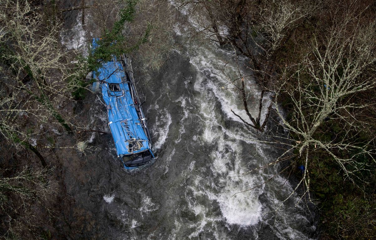 Six morts et deux blessés après l'accident d'un car en Espagne