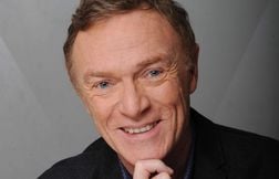 Christophe Hondelatte quitte l’antenne d’Europe 1, mais pas le podcast