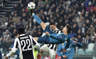 Pour le doublé, Cristiano Ronaldo sort le grand jeu sur le terrain de la Juve.