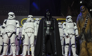 Dark Vador, ses Stormtroopers et Chewbacca lors de l'avant-première à Londres de l'Episode VII