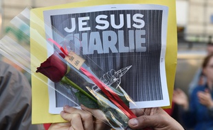 Illustration d'une manifestation, pancarte «Je suis Charlie».