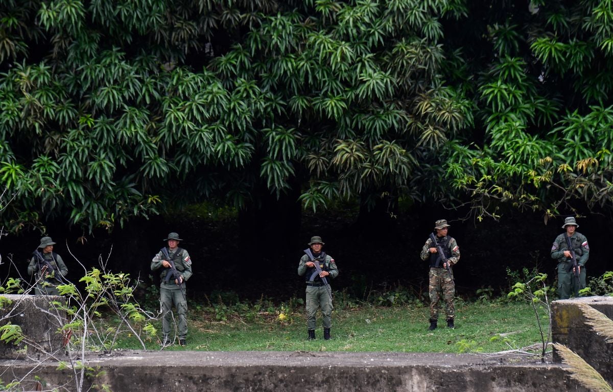 Venezuela : En réponse à Trump, le gouvernement de Maduro déploie des soldats à la frontière colombienne