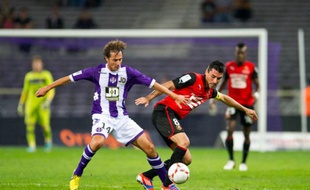 Pantxi Sirieix de Toulouse (à gauche) et Julien Féret de Rennes, lors de la saison 2012/2013