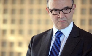 Le ministre de l'Economie Pierre Moscovici doit présenter mercredi au Conseil des ministres un projet de loi autorisant le gouvernement à agir par ordonnances pour "simplifier la vie des entreprises", comme promis par le président François Hollande.