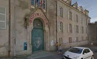 Le drame s'est déroulé ce mardi matin dans l'enceinte du lycée Brizeux à Quimper.