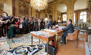 Capture d'écran de la photo postée sur Twitter par le compte officiel de l'Elysée.