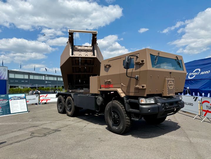 Le Foudre, projet de lance-roquettes présenté par Turgis Gaillard.
