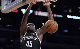 Le basketteur Sekou Doumbouya, durant un match à Los Angeles le 3 octobre 2021.
