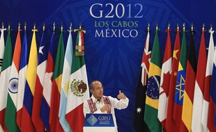 Le président Calderon lors de l'inauguration du bâtiment qui accueillera le G20.