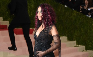 Kerry Washington affiche son baby bump lors du Gala du MET, à New York, le 2 mai 2016.