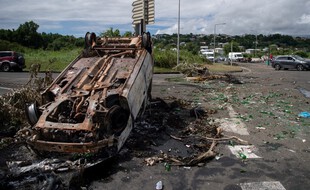 Un couvre-feu a été instauré jeudi en Martinique, jusqu'au retour au calme