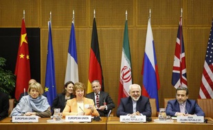 La chef de la diplomatie européenne Catherine Ashton et le ministre des Affaires étrangères iranien Javad Zarif à Vienne le 19 mars 2014 , pour des discussions sur le dossier nucléaire iranien