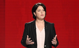 "On a réussi une réunification en moins de six mois, alors que plusieurs tentatives avaient échoué dans le passé", s'est réjouie Sylvia Pinel