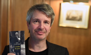 Eric Vuillard, le 6 novembre 2017, lors de la remise du prix Goncourt.