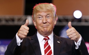 Donald Trump, qui tweete plus vite que son ombre, agace nombre d'internautes par ses prises de position sur Twitter, et une ex-agente de la CIA milite pour que le président américain soit exclu du réseau social.