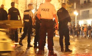 Illustration d'une intervention de la police, ici sur la très festive place des Lices, à Rennes.