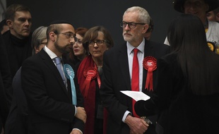 Jeremy Corbyn a été sévèrement battu ce jeudi