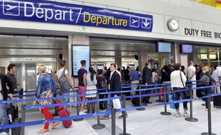 Illustration de l'aéroport de Nice, le 24 Septembre 2012.