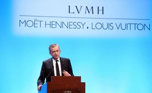 Le président du groupe LVMH, Bernard Arnault présente les résultats 2012 au siège de l'entreprise, le 31 janvier 2013 à Paris