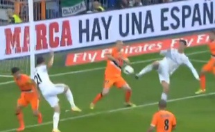 Cristiano Ronaldo égalise contre Levante d'une talonnade, le 4 mai 2014, à Madrid.