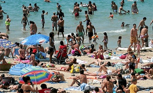 La plage des Catalans (7e).