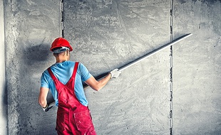 Certaines aides sont conditionnées à l'emploi d'artisans reconnus garants de l’environnement.