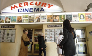 Le cinéma Mercury, à Nice, est géré par le conseil départemental des Alpes-Maritimes.