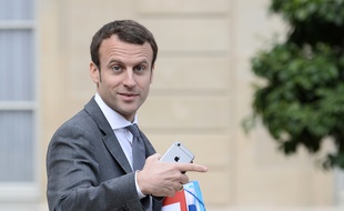 Emmanuel Macron le 6 juillet 2016. / AFP PHOTO / STEPHANE DE SAKUTIN