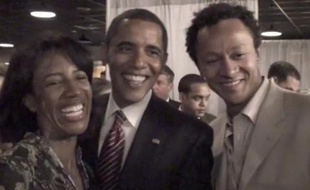 L’harmoniciste Frédéric Yonnet participe aux festivités pour l'investiture de Barack Obama qu'il suit depuis plusieurs années.