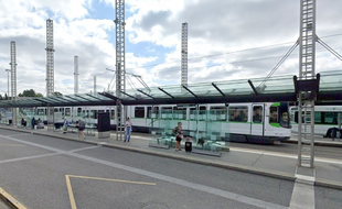 L'agression est survenue au niveau de la station de tram du Cardo.