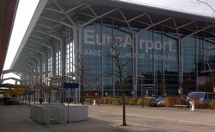 Une collision entre deux avions évitée de justesse à l'aéroport Bâle-Mulhouse