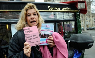 Frigide Barjot, lors de la présentation de son livre «Touche pas à mon sexe», le 9 janvier 2013