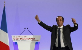 Le socialiste François Hollande a remporté dimanche le premier tour de l'élection présidentielle en France et s'est dit "confiant" pour chasser Nicolas Sarkozy du pouvoir, à l'issue d'un scrutin marqué par un score historique pour l'extrême droite.