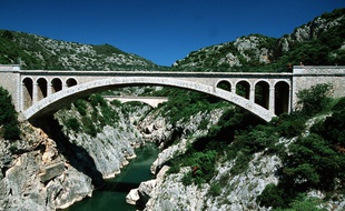 Le pont du Diable dans l'Hérault