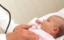 Souffle au cœur chez bébé : tout ce que les jeunes mamans doivent savoir pour être rassurées