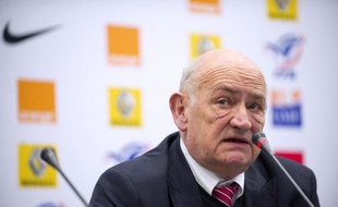Les premières Assises nationales du rugby français, réunissant près de 180 acteurs de la discipline pour trois jours de débats au siège de la Fédération française de rugby (FFR), ont été ouvertes mardi matin par le président de la FFR, Pierre Camou.