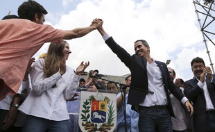 Le président autoproclamé du Venezuela Juan Guaido a été accueilli par des milliers de supporteurs pour son retour dans le pays, le 4 mars 2019.