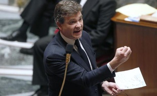 Le ministre du Redressement productif Arnaud Montebourg a maintenu mardi avoir reçu une offre de reprise partielle du site de Goodyear à Amiens (Somme), soulignant qu'il lui revenait désormais de la "faire aboutir".