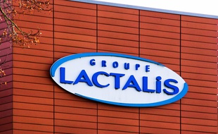 Lactel (groupe Lactalis)rappelle du lait de croissance pour un risque de moisissures (illustration)