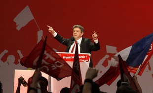 Lille, le 27 mars 2012. Jean-Luc Melenchon, candidat du Front de Gauche à l'élection présidentielle, donne un grand meeting de campagne à Lille Grand Palais devant plusieurs milliers de personnes.